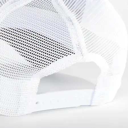 New Era League Essentials Trucker New York Yankees Cap 