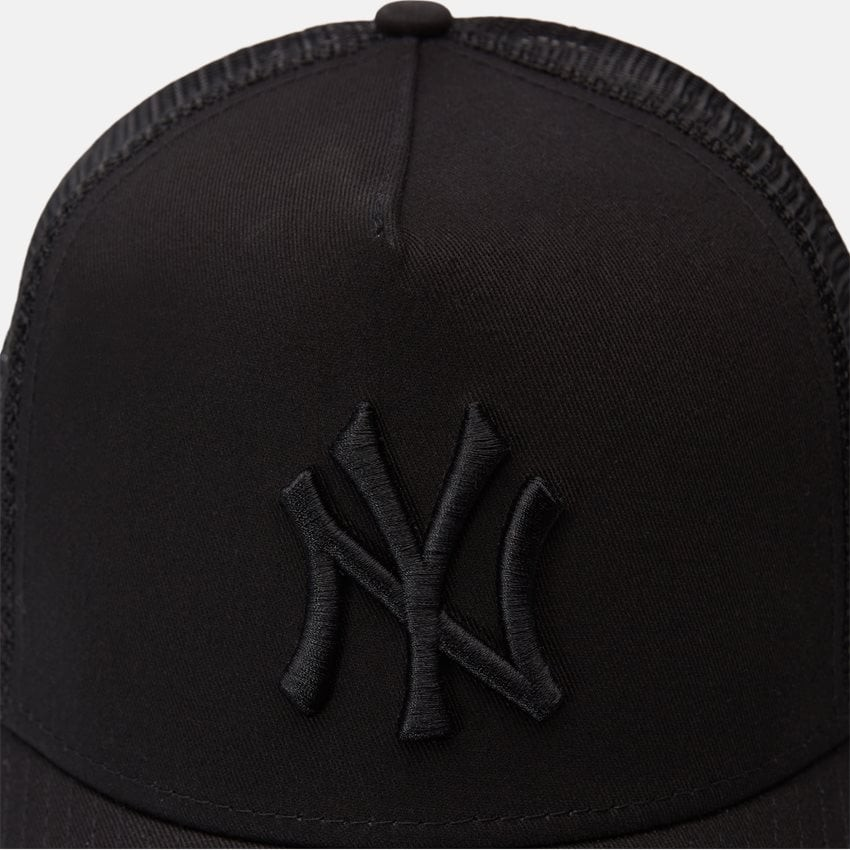 New York Yankees New Era Clean Trucker Cap Black